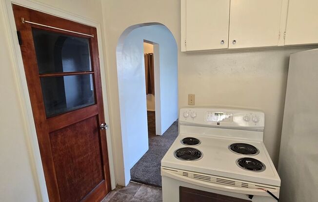 2 beds, 1 bath, $1,450