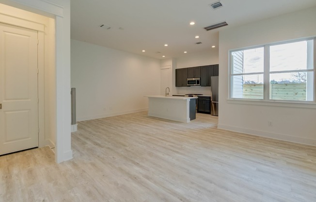 The Grove at Oak Forest Apartments