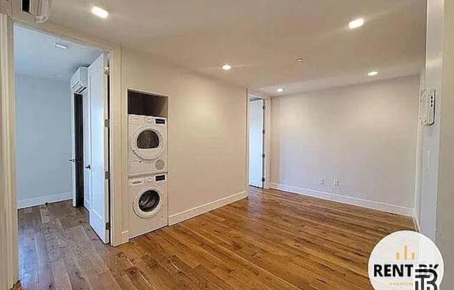 234 N 12 ST