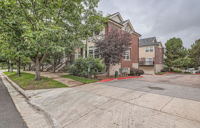 Great townhome for rent in Cherry Creek!