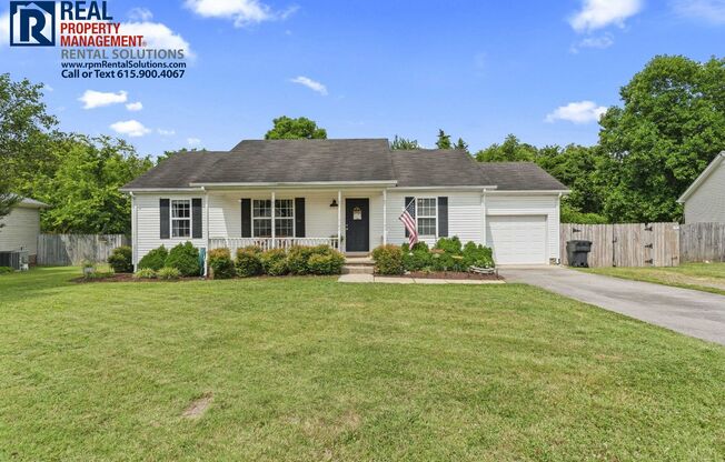 Adorable 3 bd 2 ba home with attached garage and fenced in yard! Washer and dryer included!