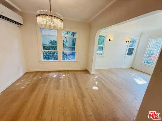 1 bed, 1 bath, 700 sqft, $2,150