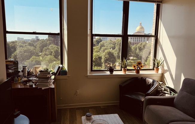 2 beds, 1 bath, 736 sqft, $3,700, Unit 6B