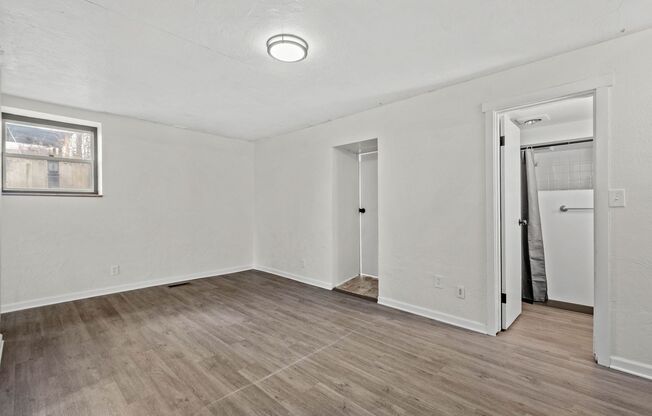 1653 Suburban Avenue