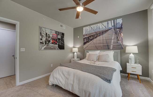 Bedroom With Ceiling Fan at Vue Greenville, Dallas, TX