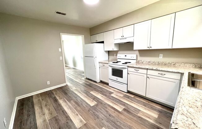 Newly Renovated 2 BR 1 BA Duplex in Madison $1300