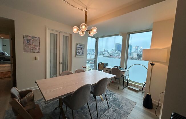 Stunning Urban Living 4 BR/ 3 BA Condo in SOMA Neighborhood