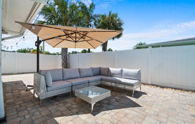 8402 LAVA PL