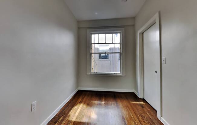 Gallery Photo 7