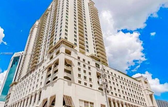 999 SW 1st Ave # 1807 (A11995566)
