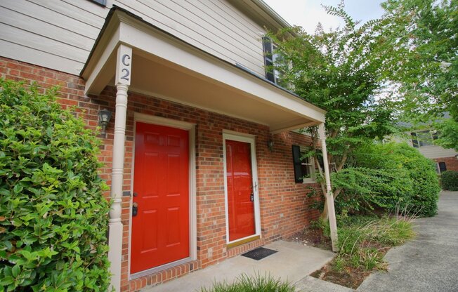Stunning 2 Bedroom 1.5 Bath in Village Square