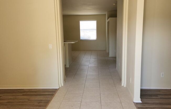 Lovely 3/2 single family home in Cape Coral