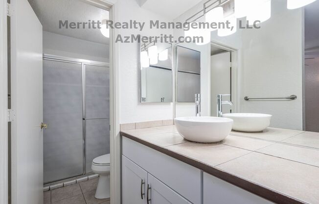 2 beds, 2 baths, 1,100 sqft, $1,145, Unit B2