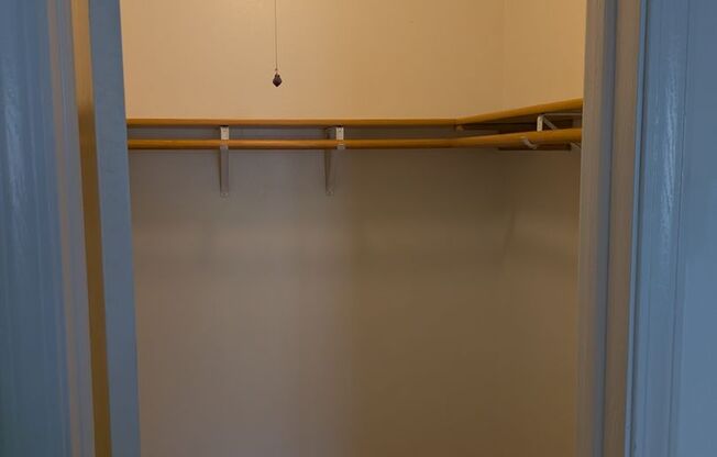 2 beds, 1 bath, 900 sqft, $1,350, Unit Unit 207
