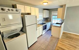 2 beds, 1 bath, $1,600