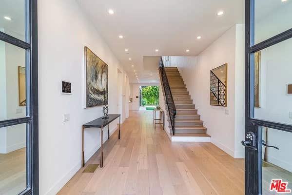 12509 W SUNSET BLVD