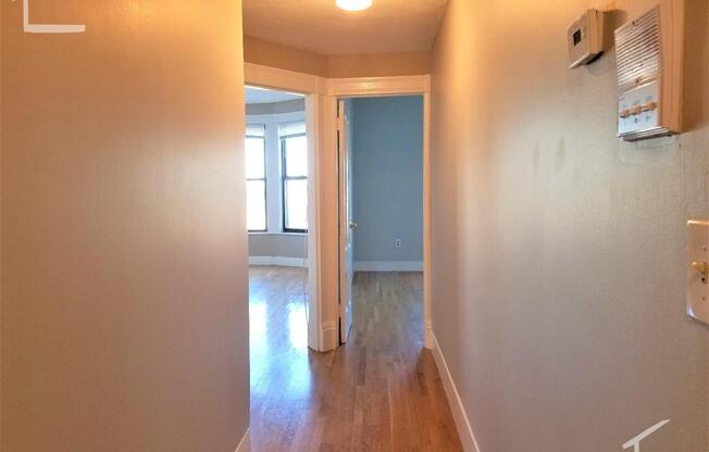 302 Washington St Apt 1