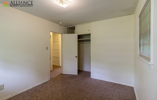 4 beds, 1.5 baths, 1,276 sqft, $1,250, Unit 1533