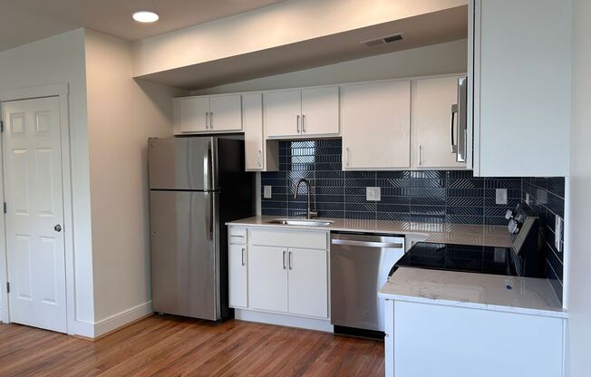1412 Walnut
