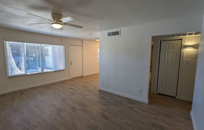 2 beds, 1.5 baths, 900 sqft, $1,250, Unit 25