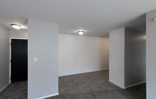 1 bed, 1 bath, 695 sqft, $825, Unit 129
