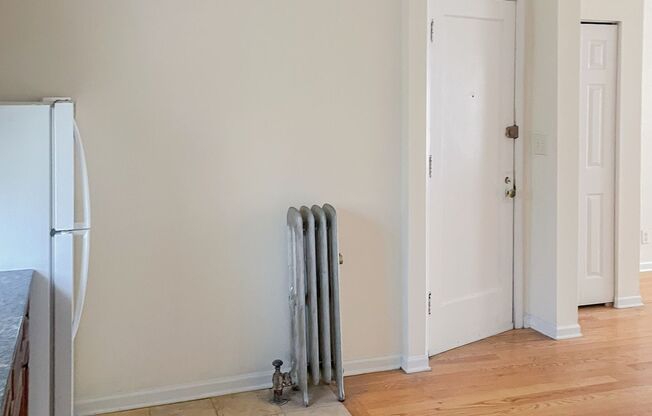 1 bed, 1 bath, 545 sqft, $1,935, Unit 3924-2W