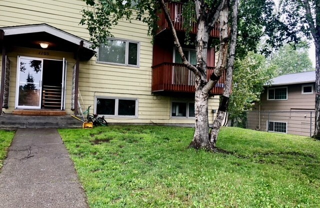 2 beds, 1 bath, $1,450, Unit 1