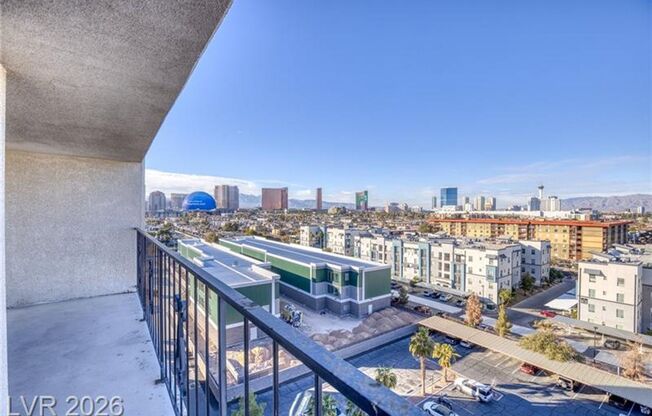 3930 University Center Penthouse #1003