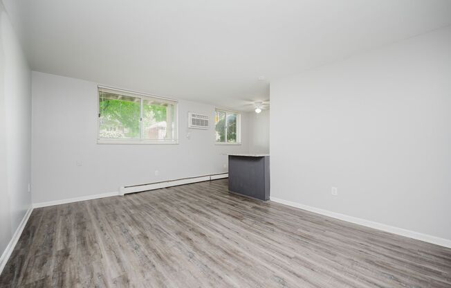 2 beds, 1.5 baths, 850 sqft, $1,275, Unit 6300 6