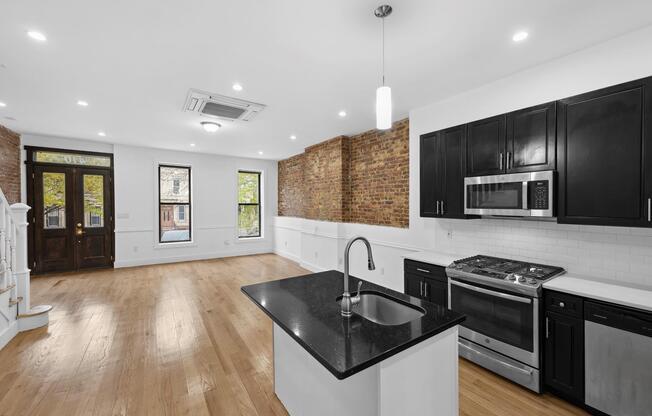 410 CHAUNCEY ST