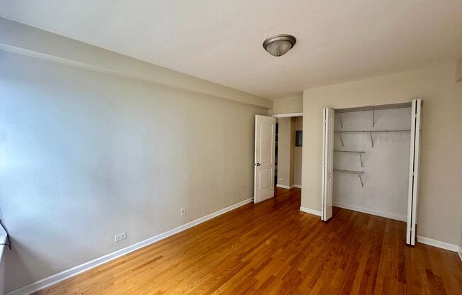 1 bed, 1 bath, 700 sqft, $1,925, Unit 418-1302