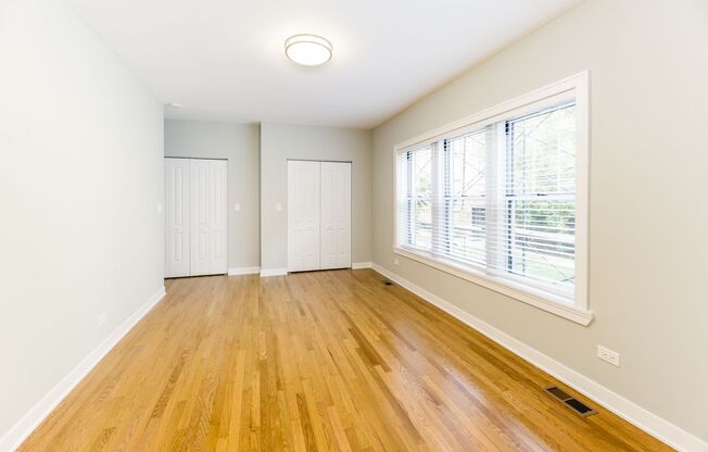 1 bed, 1 bath, 645 sqft, $2,100, Unit 3525-1W