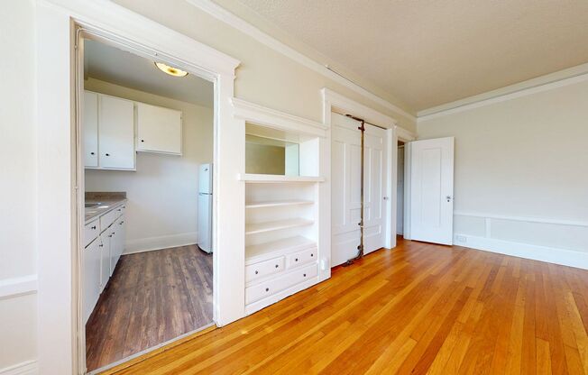 Studio, 1 bath, 489 sqft, $1,628, Unit 223
