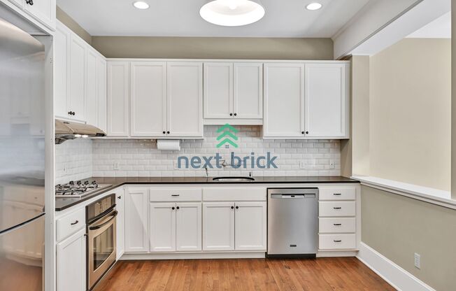 1 BED & 1 BATH CONDO FOR RENT