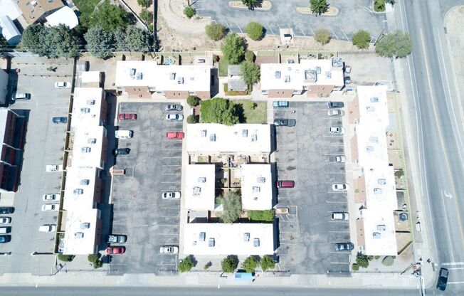 2 beds, 1.5 baths, 800 sqft, $1,055, Unit Unit 22