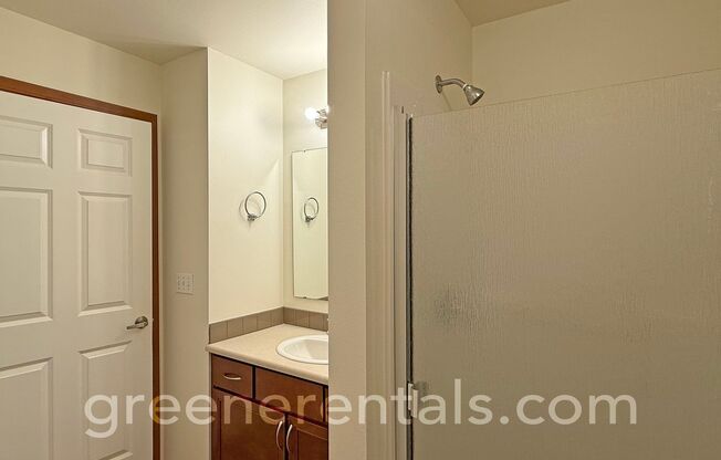 2 beds, 2 baths, 1,050 sqft, $1,725, Unit 1419-201