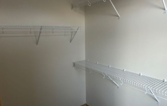 1 bed, 1 bath, 789 sqft, $2,000, Unit 205