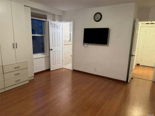 3 beds, 2 baths, 1,250 sqft, $3,850, Unit 10J