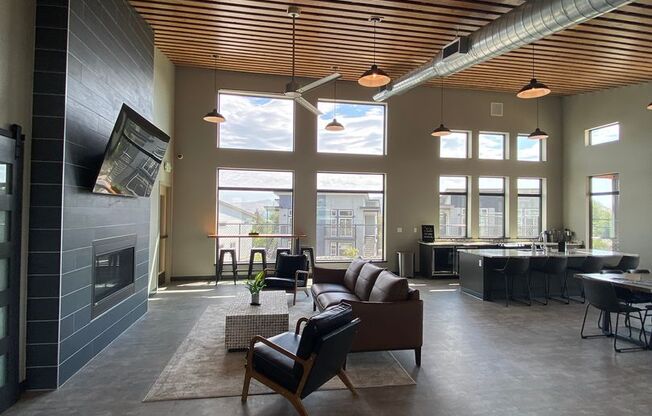 3 beds, 2.5 baths, 1,409 sqft, $2,000, Unit F5