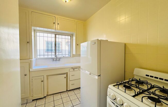 1 bed, 1 bath, $1,395, Unit 3510 1/2