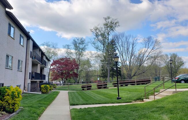 2 beds, 1.5 baths, 1,050 sqft, $1,900, Unit 3351 #302