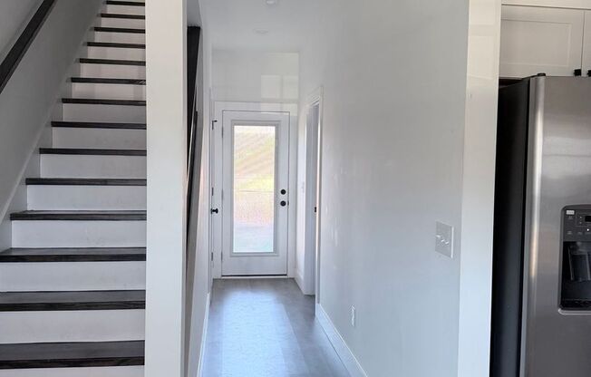 3 beds, 2.5 baths, 1,366 sqft, $1,599, Unit 1430