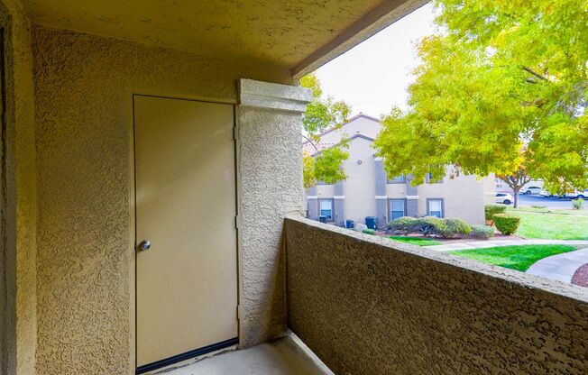 3 beds, 2 baths, $1,570, Unit # 2084