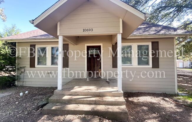 10693 FM 148 - Cozy 3 Bedroom, 2 Bathroom Home in Scurry, TX!