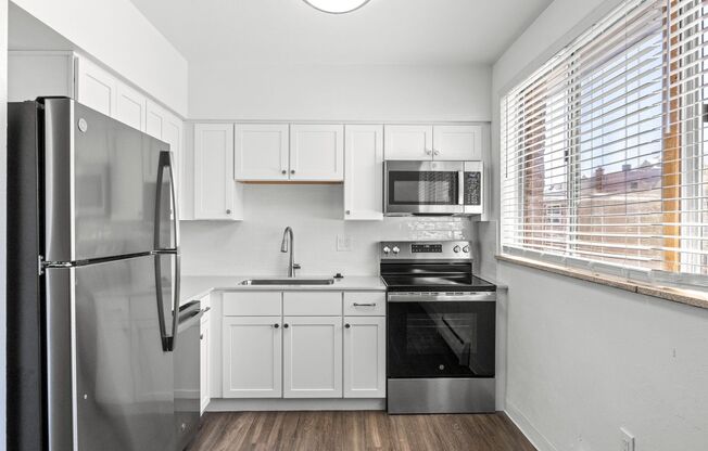 1 bed, 1 bath, 600 sqft, $1,550