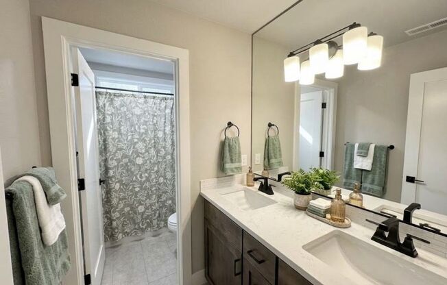 3 beds, 3 baths, $3,495