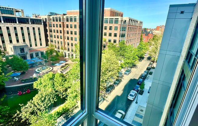 1 bed, 1 bath, $2,995, Unit 720
