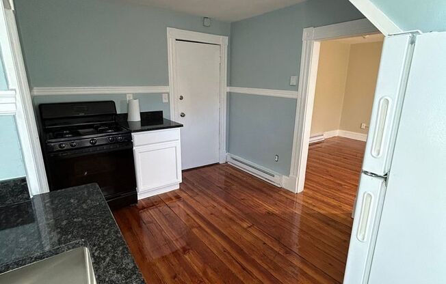 Charming 1-Bedroom Apartment in Russell, MA