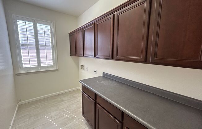 3 beds, 2.5 baths, 2,602 sqft, $2,799