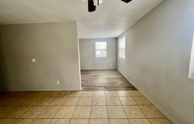 2 beds, 1 bath, $1,050